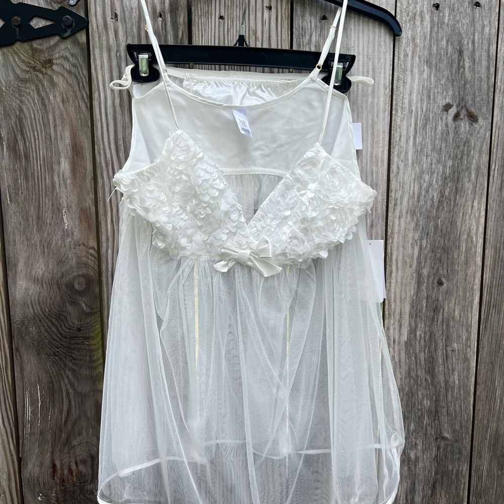 FLORES Ivory Babydoll Nightgown with underwear Women’s Large NWT NEW - Picture 2 of 10